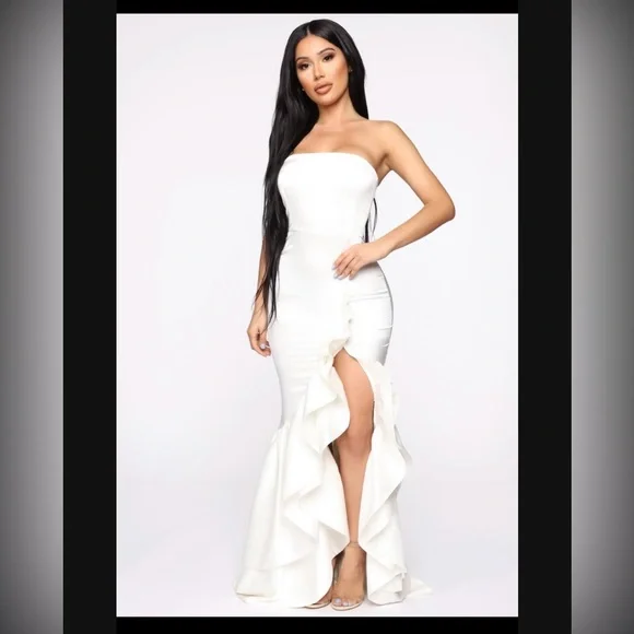 Fashion Nova | Dresses | White Sleeveless Satin Gown | Poshmark